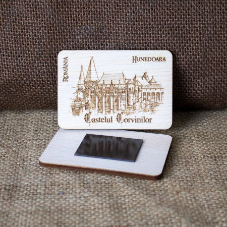 Castelul Corvinilor Hunedoara - Magnet de frigider din lemn, gravat Castelul Corvinilor Hunedoara