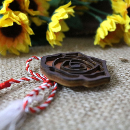 Martisor - brosa din lemn, Trandafir, portocaliu [1]