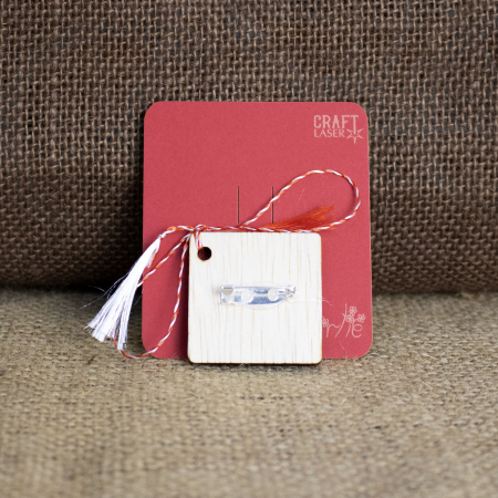 Martisor din lemn, cu motive traditionale romanesti [1]