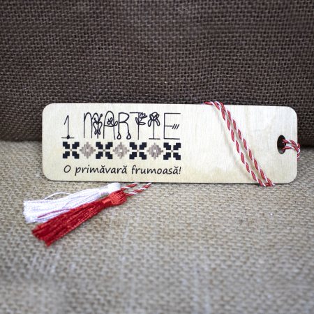 Martisor din lemn, semn de carte gravat cu motive tradionale romanesti [1]