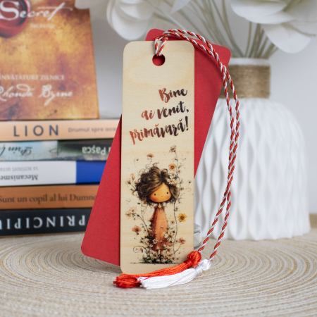 Martisor din lemn, semn de carte, "In geanta tot anul"
