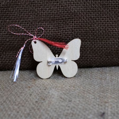 Martisor Personalizat Fluture, din lemn si fetru (culoare: rosu) [2]