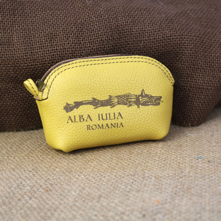 Mini portofel suvenir din piele, gravat Lupul Dacic, Cetatea Alba Carolina - Alba Iulia (culoare: galben mustar) [0]