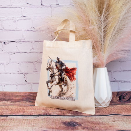 Oradea - Sacosa din bumbac, suvenir, Cavaler medieval, Cetatea Oradea, dimensiune 22 x 26 cm