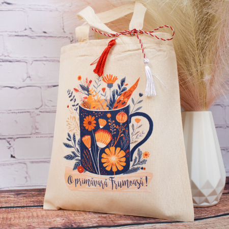 Sacoșă mărțișor textilă din bumbac, 22 × 26 cm – Cană plină cu primăvară [2]