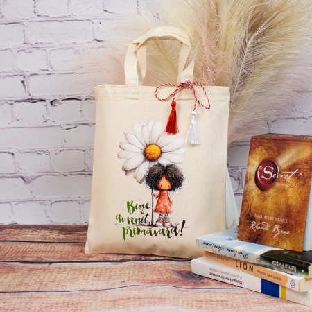 Sacoșă mărțișor textilă din bumbac, 22 × 26 cm – Fetița cu flori [4]