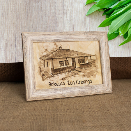 Tablou suvenir din lemn, gravat,  "Bojdeuca lui Ion Creanga, Iasi", dimensiune 10/15 cm, rama inclusa [1]