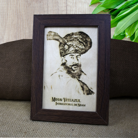 Tablouri gravate - Tablou suvenir din lemn, gravat, Mihai Viteazul, dimensiune 10/15 cm, rama inclusa