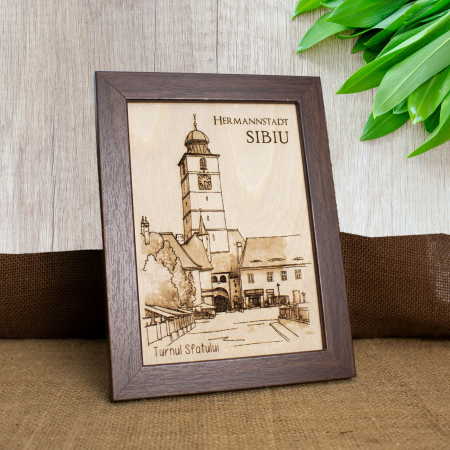 Tablou suvenir din lemn, gravat, Turnul Sfatului, Sibiu, dimensiune 13/18, rama inclusa [1]