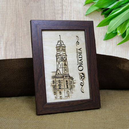 Tablou suvenir din lemn, gravat,  Turnul Primariei Oradea, dimensiune 10 x15 cm, rama inclusa [1]