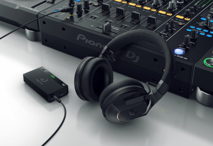 Alphatheta HDJ-F10 DJ si HP-TX01 casti wireless pentru dj impreuna cu soniclink [2]