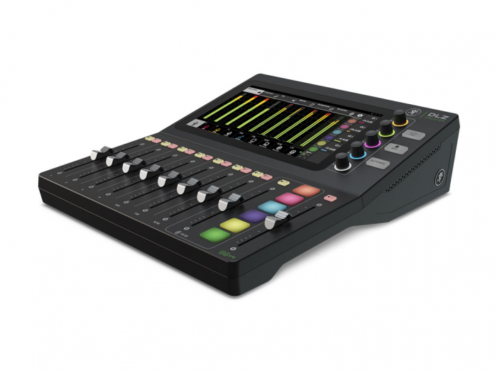 Mackie DLZ Creator live streaming audio mixer [2]
