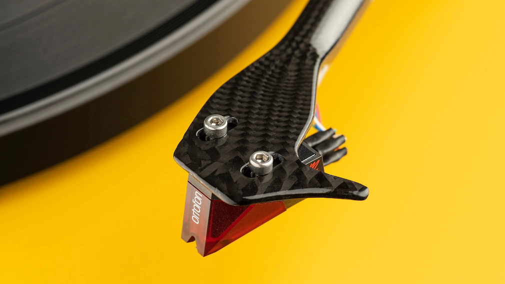 Pro-Ject Debut Carbon EVO Yellow 2M RED [3]