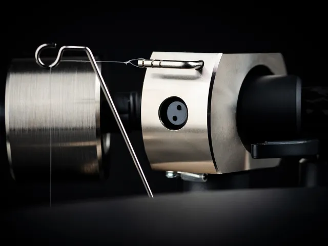 Pro-Ject Debut Pick it PRO Black Balanced [5]