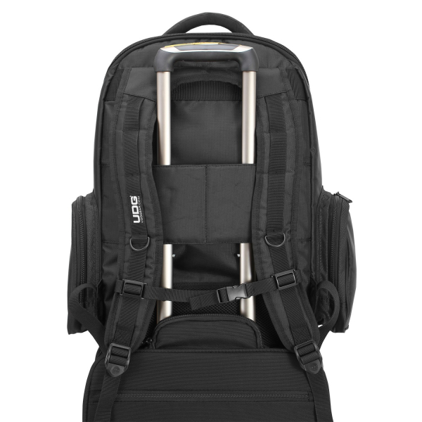 UDG Ultimate Backpack BlackOrange Inside [6]