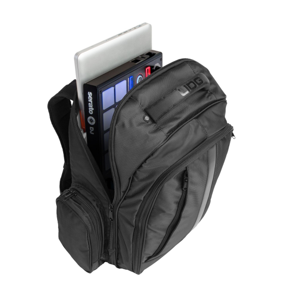 UDG Ultimate Backpack BlackOrange Inside [4]