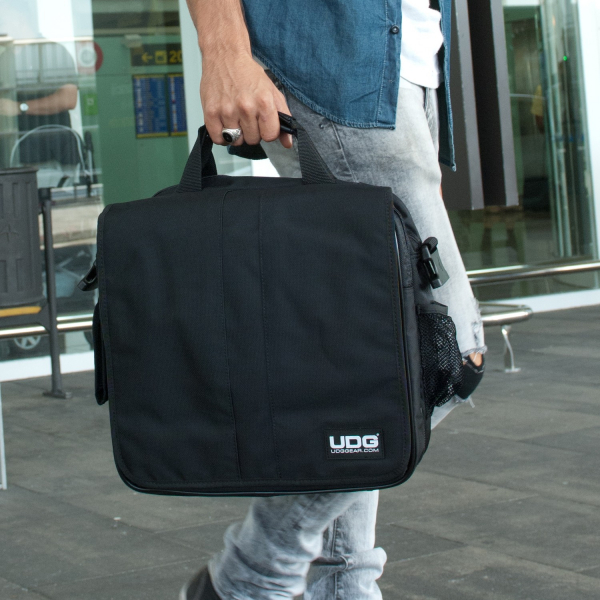 UDG Ultimate CourierBag DeLuxe Black/Orange Inside [4]