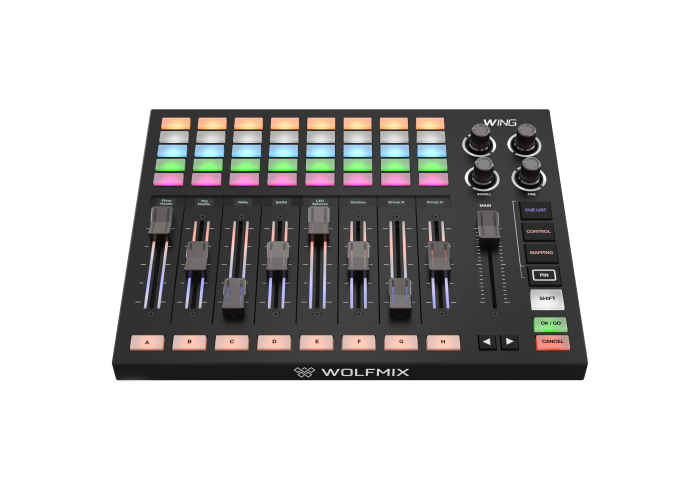 Wolfmix WING consolă DMX profesională, 8 fadere motorizate, Cue List, 4 universuri [2]