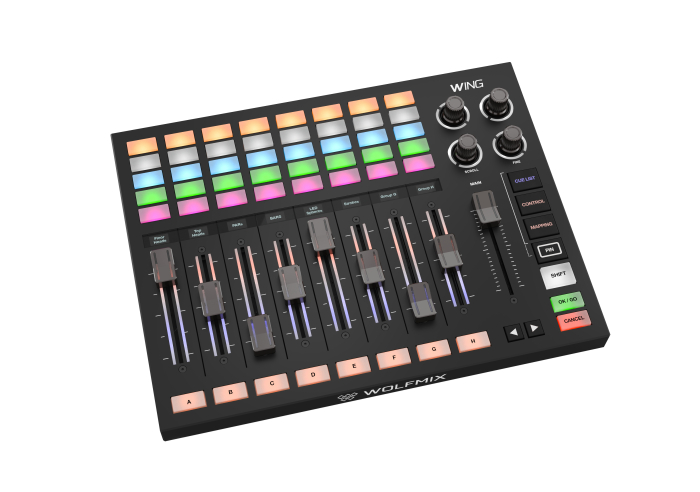 Wolfmix WING consolă DMX profesională, 8 fadere motorizate, Cue List, 4 universuri [4]
