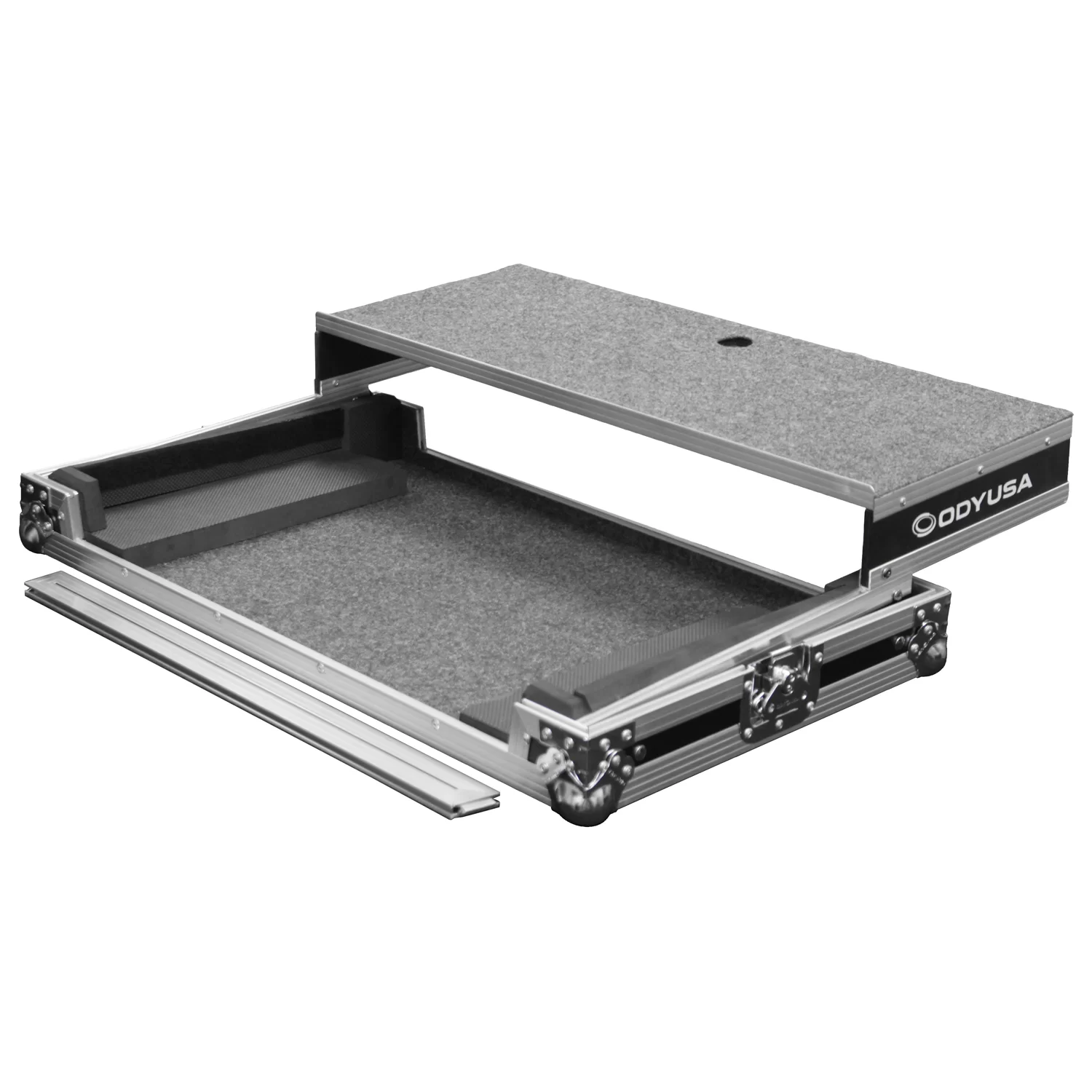 Echipamente DJ - Odyssey FZGSDJC2 Flightcase cu platforma glisanta