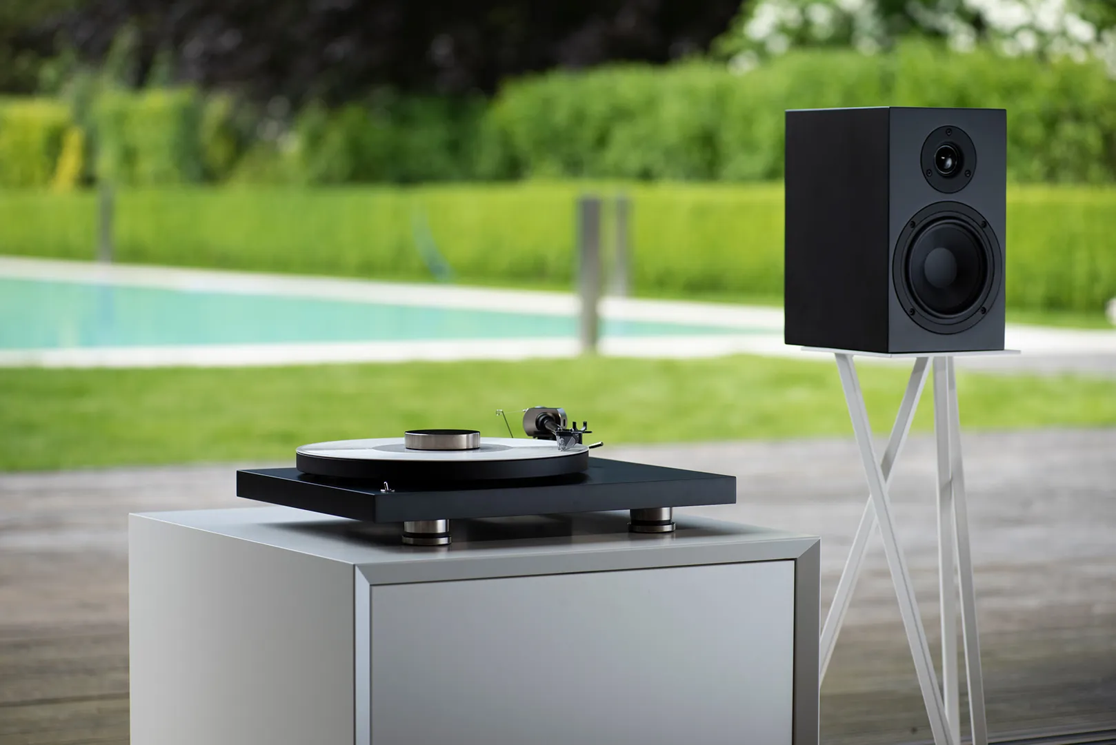 Pro-Ject Debut Pick it PRO Black Balanced [5]