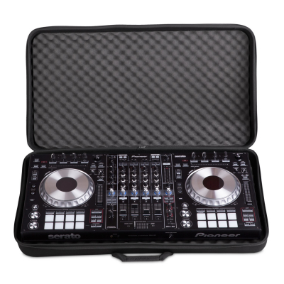 UDG Creator Controller Hardcase Extra Large Black MK2 [6]