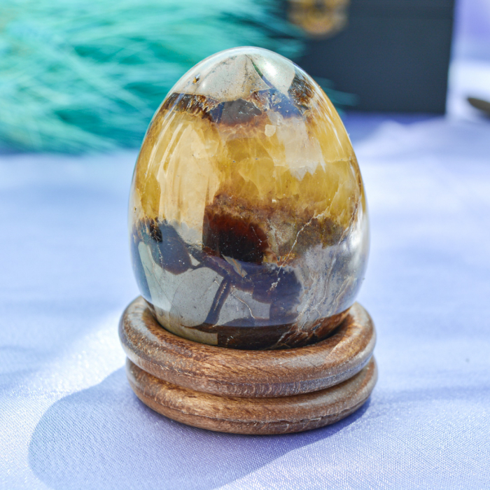 Cristale in forma de ou [7]