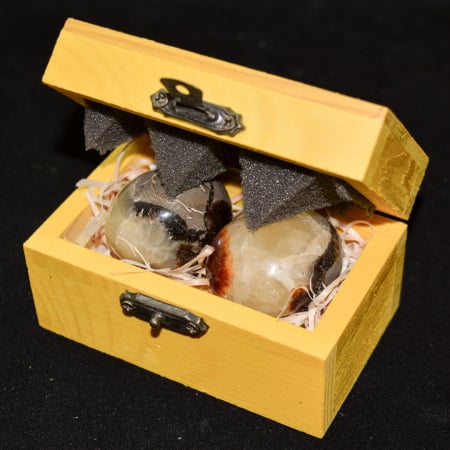 Cristale 1+1 - cutia cu piatra dragonului