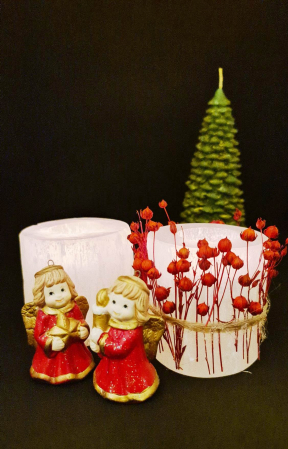 Curatare si protectie - suport pentru lumanari din selenit