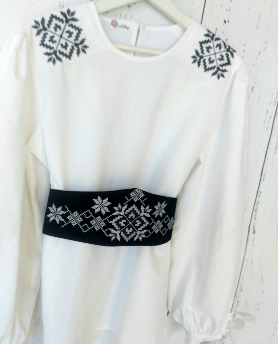 Bluza dama din panza cu broderie traditionala - MAMA [3]