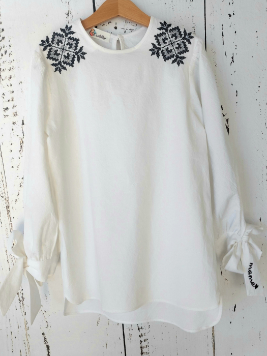 Bluza fete din panza cu broderie traditionala - MAMA [6]