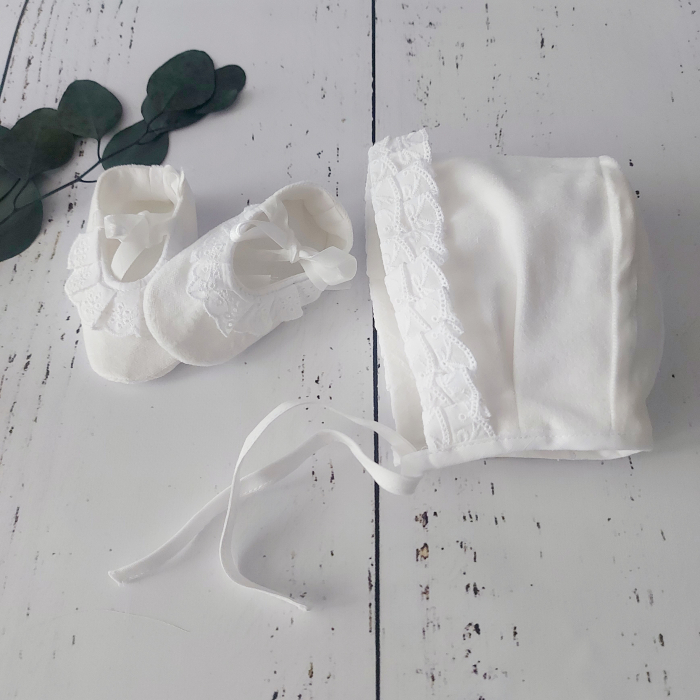 Boneta bebe din catifea bumbac - White Snow [4]