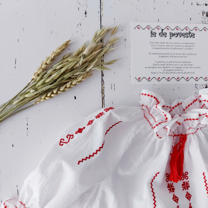 Ie traditionala fete - Copilarie [4]