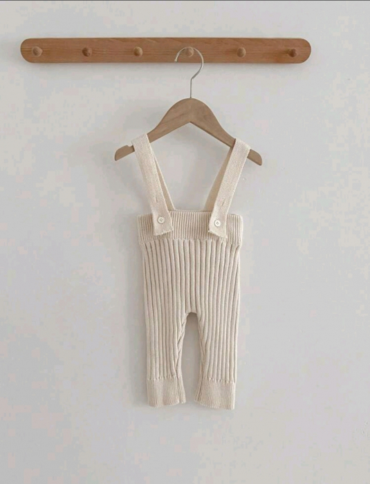 Pantaloni tricotati bebe cu bretele - Alb [3]