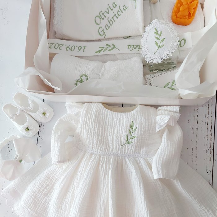 Set rochita, botosei si bentita - Greenery [5]