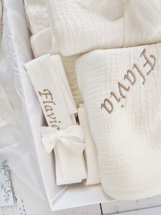 Trusou botez integral din muselina- ALB- 10 piese [4]