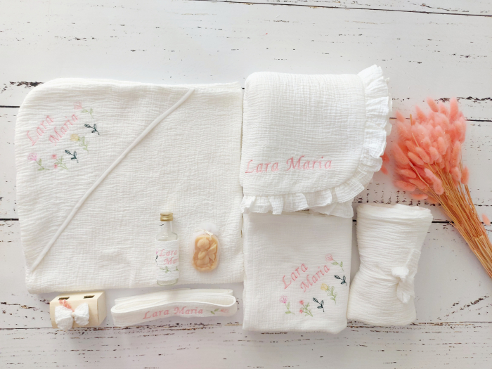 Trusou botez integral din muselina- Spring Flowers [9]