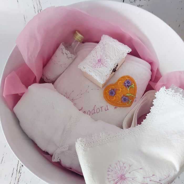 Trusou botez complet 13 piese- Sweet Purple Dandelion [5]