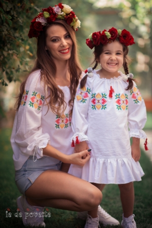 Ie traditionala femei - Zestrea [3]