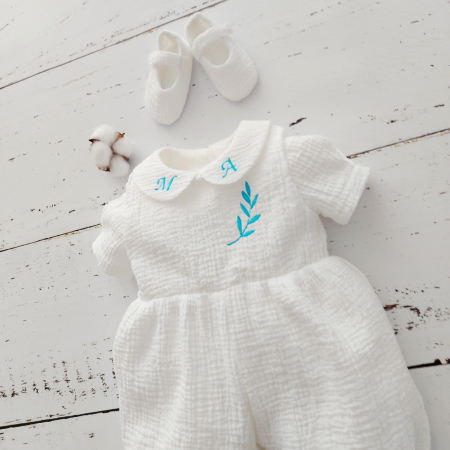 Trusou botez complet Baby Blue Muslin- 11 piese [9]