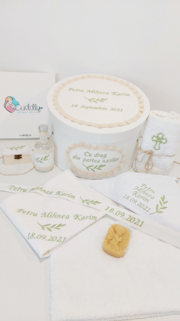 Cutie trusou botez Greenery [5]