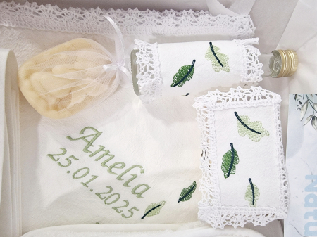 Trusou botez Leaves [1]