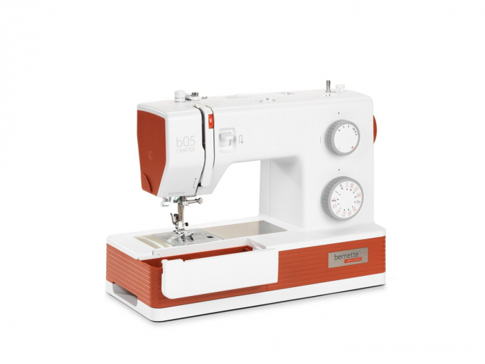 Masina de Cusut Bernette b05 Crafter [16]