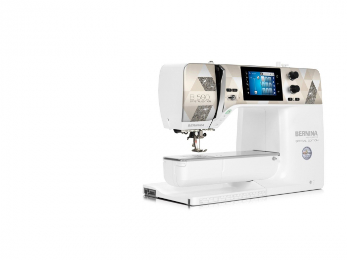 Masina de cusut, brodat si quilting Bernina 590 Crystal Edition [2]