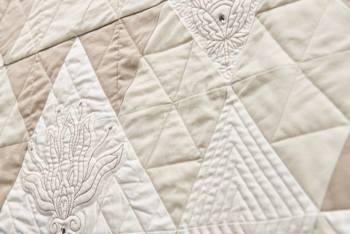 Masina de cusut, brodat si quilting Bernina 590 Crystal Edition [40]