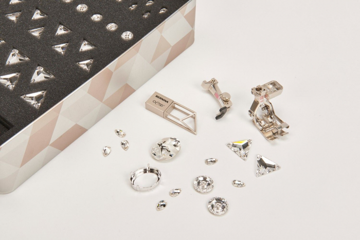 Masina de cusut, brodat si quilting Bernina 590 Crystal Edition [11]