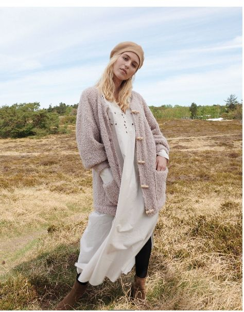 Revista Burda style tricotaje nr.5/2022 editata in limba germana [4]