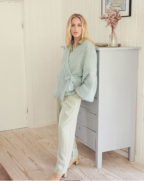 Revista Burda style tricotaje nr.5/2022 editata in limba germana [10]