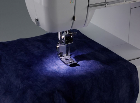 Masina de acoperire Brother CV3440 [5]