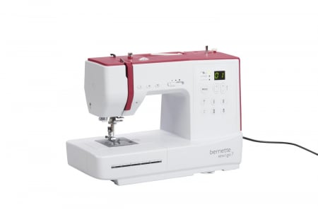 Masina De Cusut Bernette Sew&Go 7, computerizata, 80 cusaturi [1]